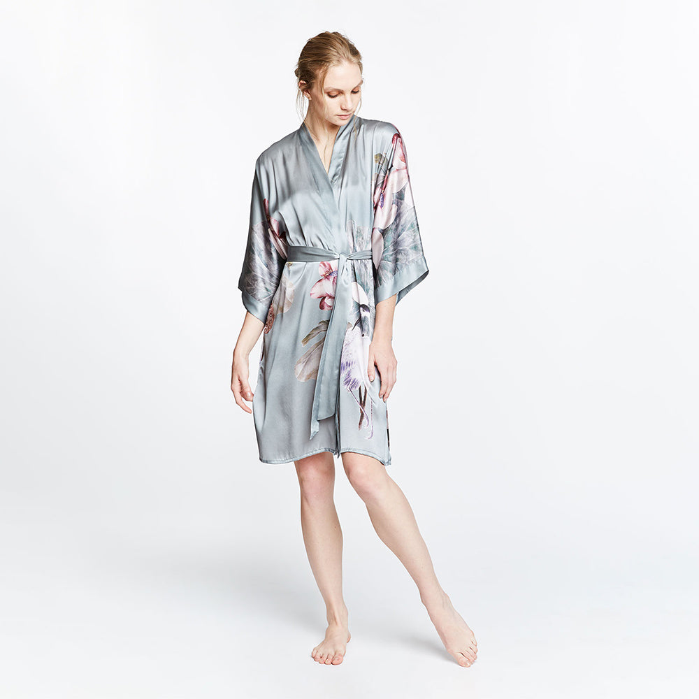 KIM+ONO Kimono Robe | Silk Kuren Short Kimono Robe | Silk | Mineral | Short