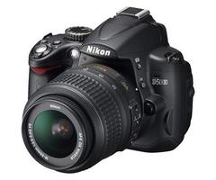 Nikon D5000 12.3 Megapixel Digital SLR Camera Kit 1