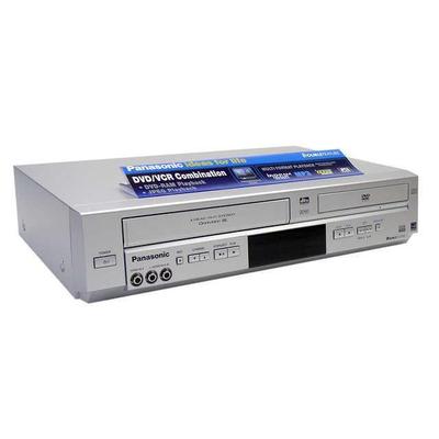 Panasonic PVD4744S DVD/VCR Combo