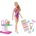 Barbie GHK23 - Traumvilla Abenteuer Schwimmerin Puppe im Badeanzug, mit Sprungbrett und Zubehör, Spielzeug ab 3 Jahren