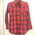 American Eagle Outfitters Tops | American Eagle Jegging Shirt Pink &Grey Plaid Xs | Color: Gray/Pink | Size: Xs