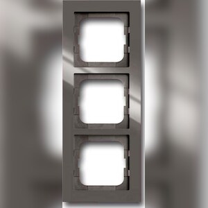 Busch-Jaeger Rahmen 3-fach 1723-291 2CKA001754A4448 Image