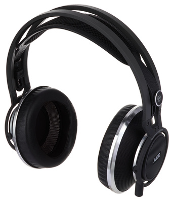 AKG K-812