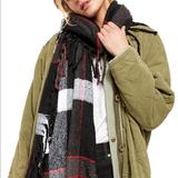 Free People Accessories | Free People Valley Plaid Print Fringe Scarf | Color: Black/White | Size: Os