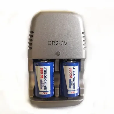 Batterie au lithium aste pour appareil photo grande capacité 880mAh 3V CR2 1 chargeur 2 pièces