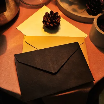Enveloppes d'affaires en papier kraft vintage noir et blanc cadeau d'invitation de mariage