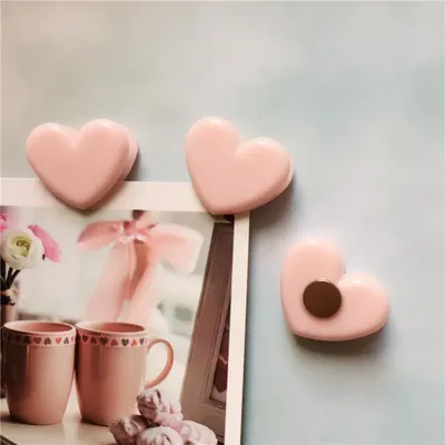 Mini pinces en forme de cœur en plastique rose fournitures de bureau aimant pour réfrigérateur