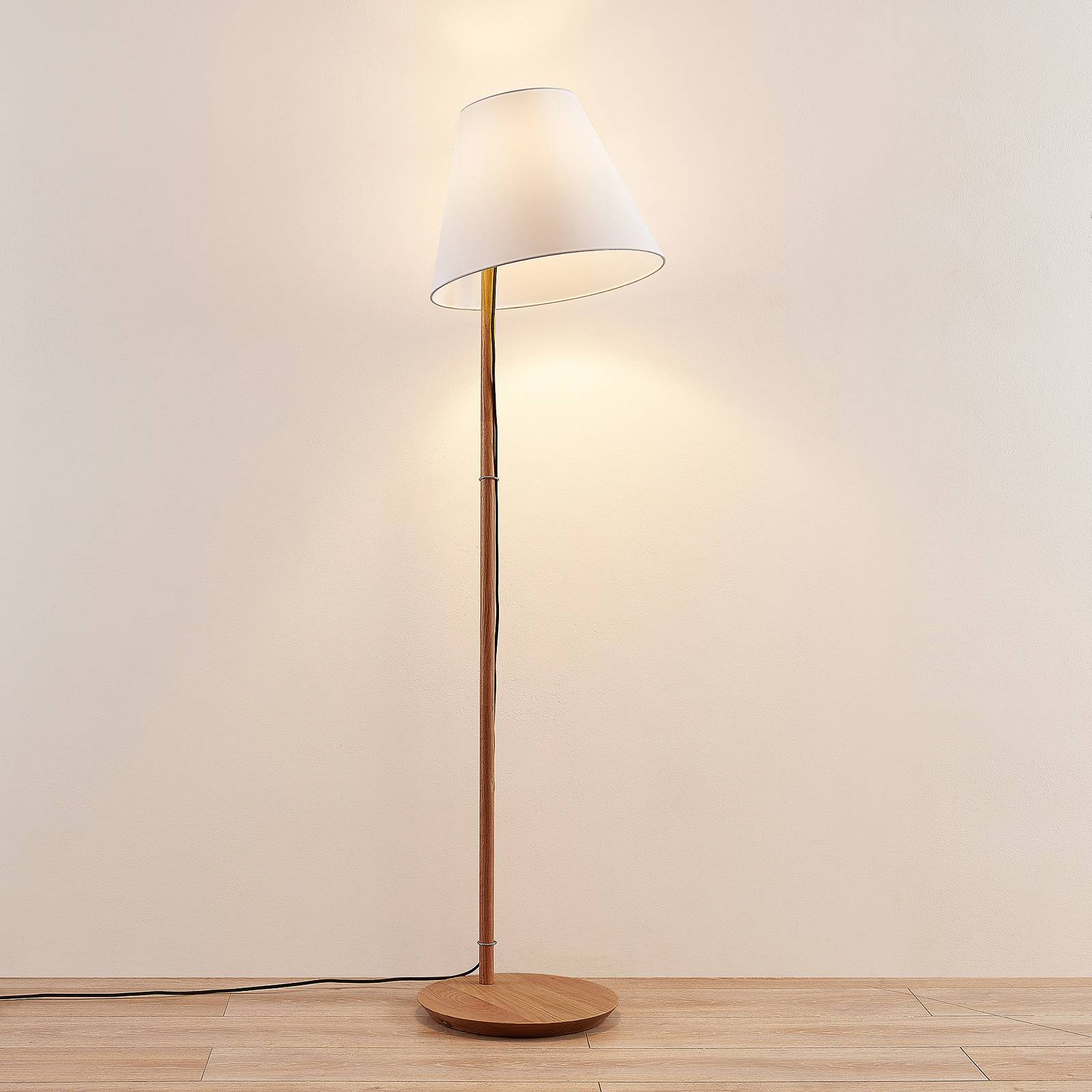 Stehlampe Jinda Lucande, weiß / opal, für Wohn- / Esszimmer, Textil / Stoff / Seide, Skandinavisch, Stehlampe