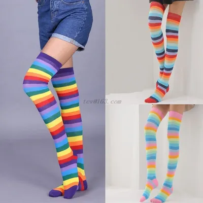 Chaussettes en coton pour femmes et filles chaussettes tricotées au dessus du genou à rayures
