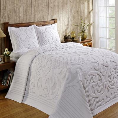 Ashton Collection Tufted Chenille Bedspread by Better Trends in White (Size QUEEN)