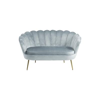 SalesFever Muschel-Sofa | Bezug Samt-Stoff | Gestell Metall goldfarben | B 136 x T 77 x H 78 cm | hellgrau