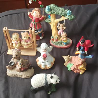 Disney Toys | Figurines | Color: Cream/White | Size: Osbb