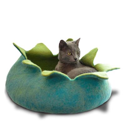 Dharma Dog Karma Cat Aqua Petal Wool Pet Basket, 14" L X 14" W X 4" H