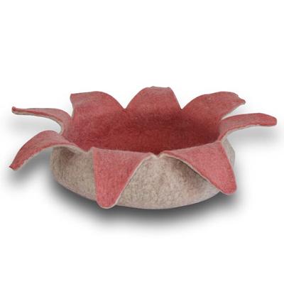 Dharma Dog Karma Cat Rose Petal Wool Pet Basket, 14" L X 14" W X 4" H