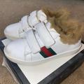 Gucci Shoes | Gucci Kids Toddler’s Ace Leather Sneaker With Faux Fur | Color: Cream/White | Size: 9g