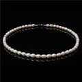 Colliers de perles naturelles blanches d'eau douce véritables perles naturelles perlées ras du cou