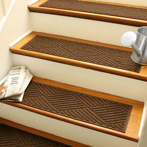 Diamonds Stair Treads Set of Four, Set of Four, Dark Brown