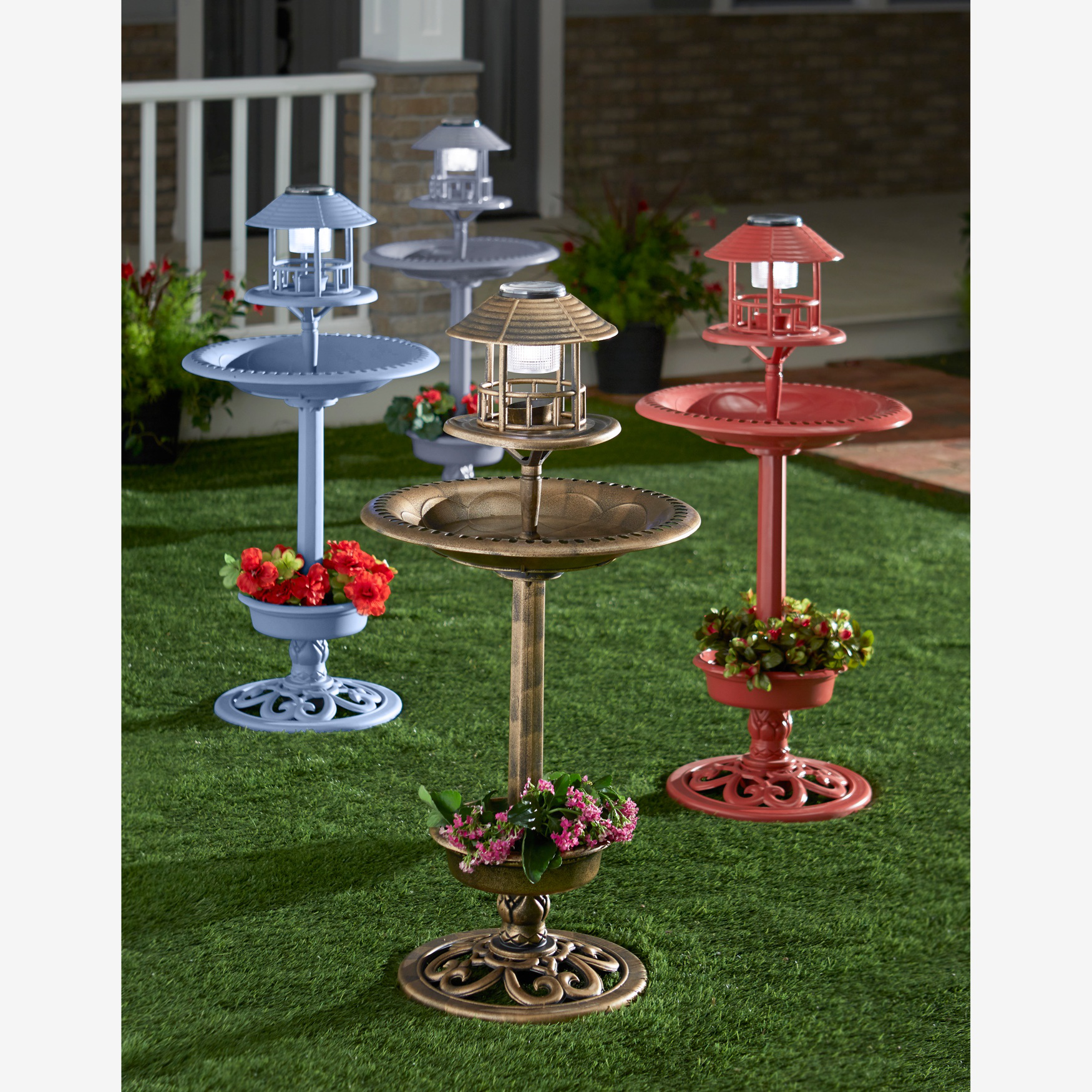 Solar Bird Bath by BrylaneHome in Pool Blue Bird Feeder