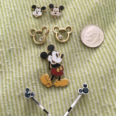 Disney Jewelry | 5 Piece Vintage Disney Memorabilia | Color: Tan | Size: Os