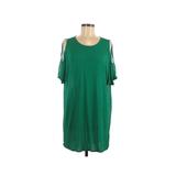 H&M Casual Dress - Shift: Green Solid Dresses - Women's Size Medium