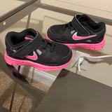 Nike Shoes | Black And Pink Nikes | Color: Black/Pink | Size: 6bb