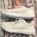 Under Armour Shoes | Like New 7y White Under Armour Shoes | Color: White | Size: 7b