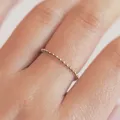 Bague perlée remplie d'or 14 carats pour femmes matiques d'Li- perles d'or minimaliste Boho