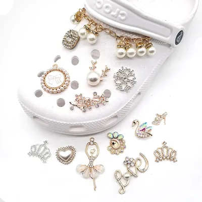 Breloques de chaussures couronne de diamant en métal pour femmes accessoires de bijoux de