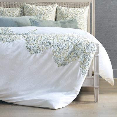 Aksana Embroidered Bedding - Que...