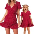 Robe Rouge à Manches Courtes et Col en V pour Maman et Fille Vêtement Assressentipour la Famille
