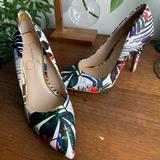 Jessica Simpson Shoes | Jessica Simpson Floral Pumps Great Condition 5.5/6 | Color: Green/White | Size: 6
