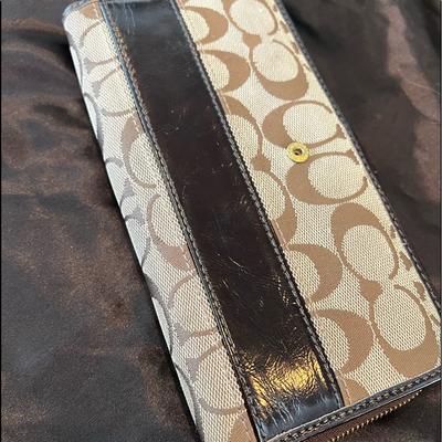 Coach Bags | Coach Ladies Wallet | Color: Brown/Cream | Size: Ladies Size Wallet
