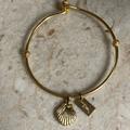 Lilly Pulitzer Jewelry | Lily Pulitzer Sea Shell Charm Bangle Gold Tone | Color: Gold | Size: Os