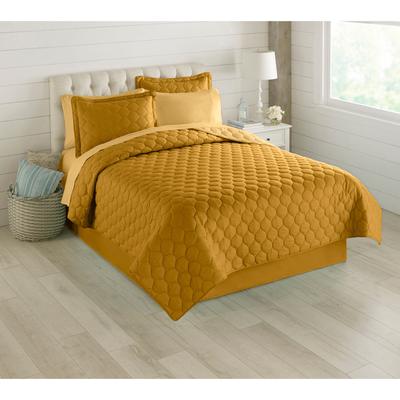 BH Studio Reversible Quilt by BH Studio in Gold Maize (Size TWIN)