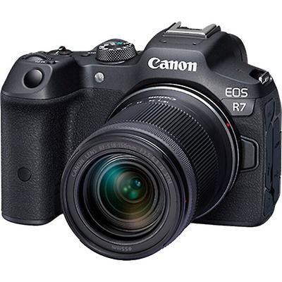 Canon EOS R7 with RF-S 18-150mm Lens
