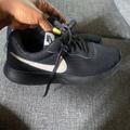 Nike Shoes | Black/Grey Nike Rosches | Color: Black/Gray | Size: 7