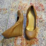 Jessica Simpson Shoes | Free! Jessica Simpson Rounded Toe Tan Wedges Sz 8.5 | Color: Cream/Tan | Size: 8.5