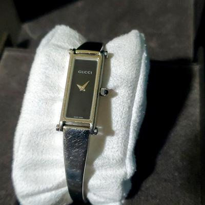 Gucci Accessories | Gucci Watch 1500l 12.1mm Women's Black X Silver | Color: Black/Silver | Size: 6.10"
