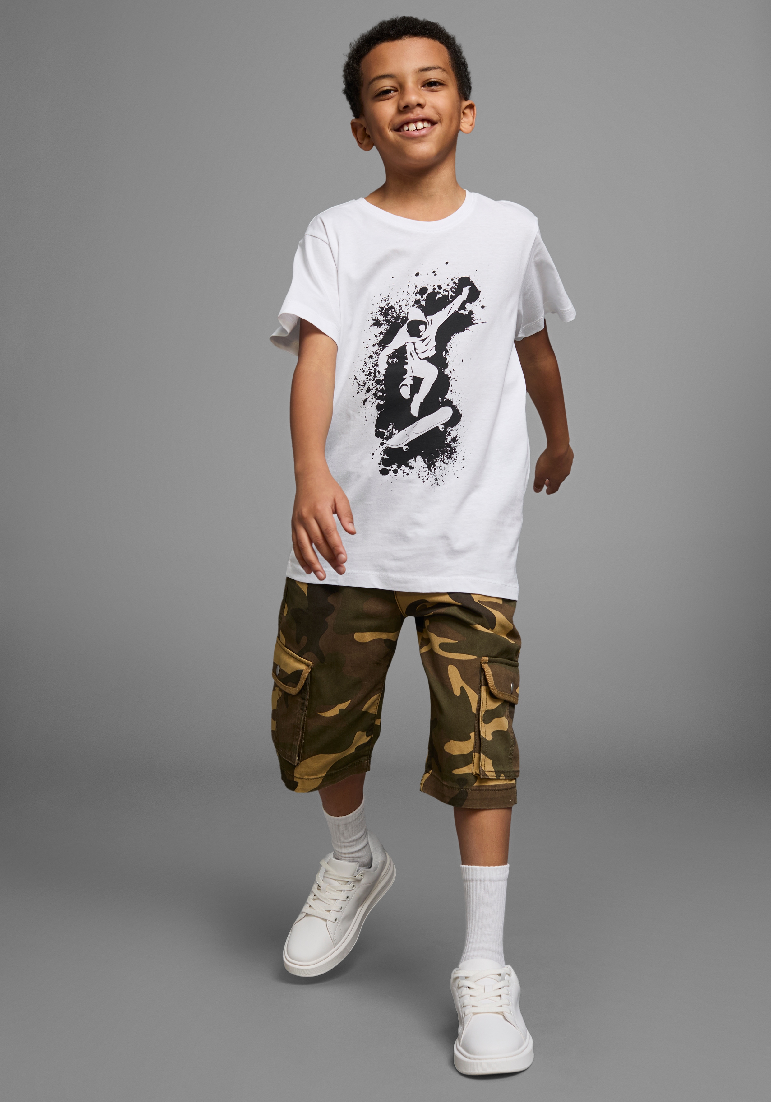 T-Shirt KIDSWORLD "Mit coolem SKATER-Print", Jungen, Gr. 164/170, weiß, Jersey, Obermaterial: 100% Baumwolle, bedruckt, Basic, Rundhals, Shirts T-Shirt, Kurzarm, Basic-Passform, bedruckt, Rundhalsausschnitt