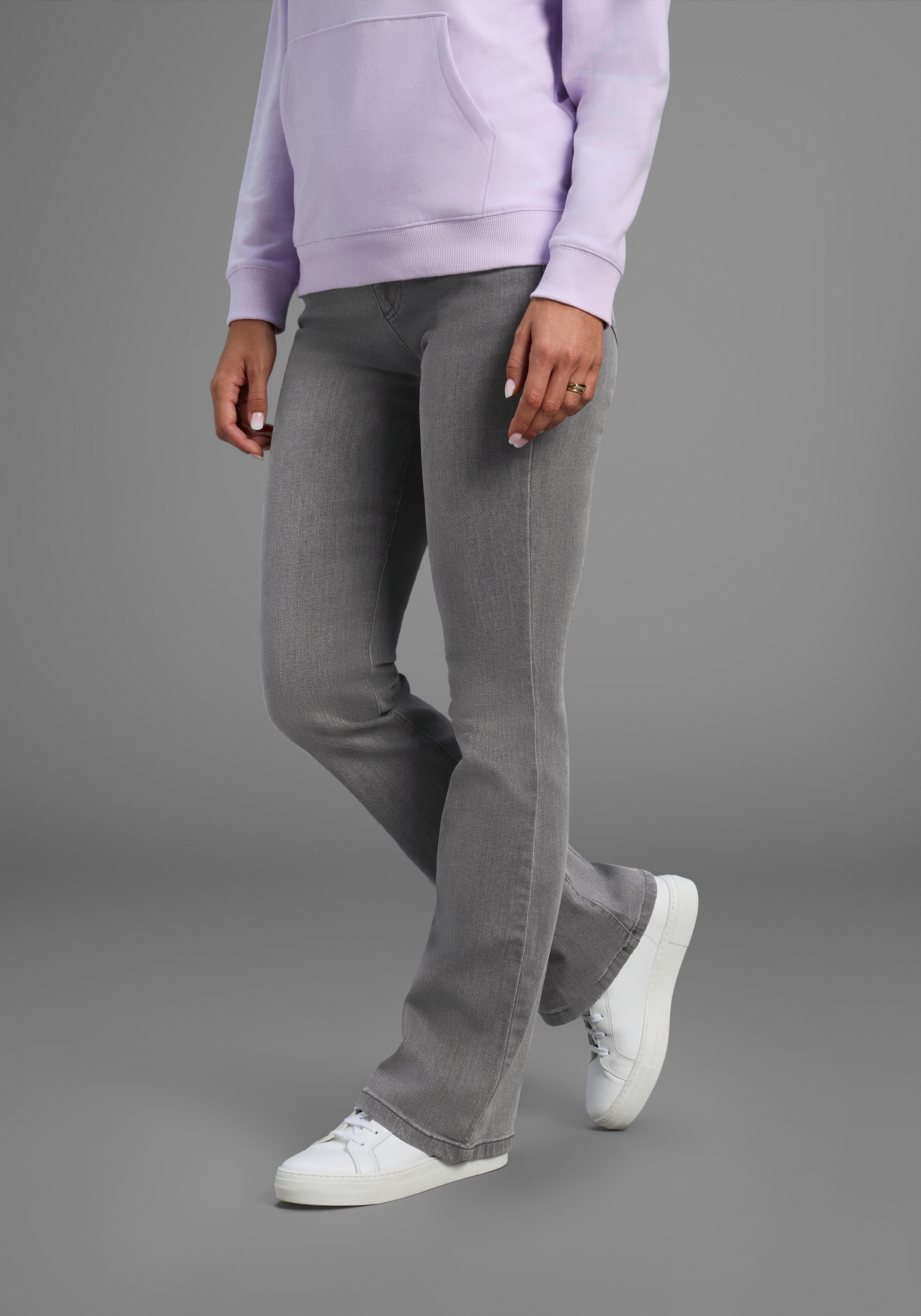 Bootcut-Jeans ARIZONA "Comfort-Fit", Damen, Gr. 22, K + L Gr, grau (grau used), Denim/Jeans, Obermaterial: 98% Baumwolle, 2% Elasthan, Basic, bequem lang, Jeans, ausgestellte Beinform, mit Eingrifftaschen, High-Waist