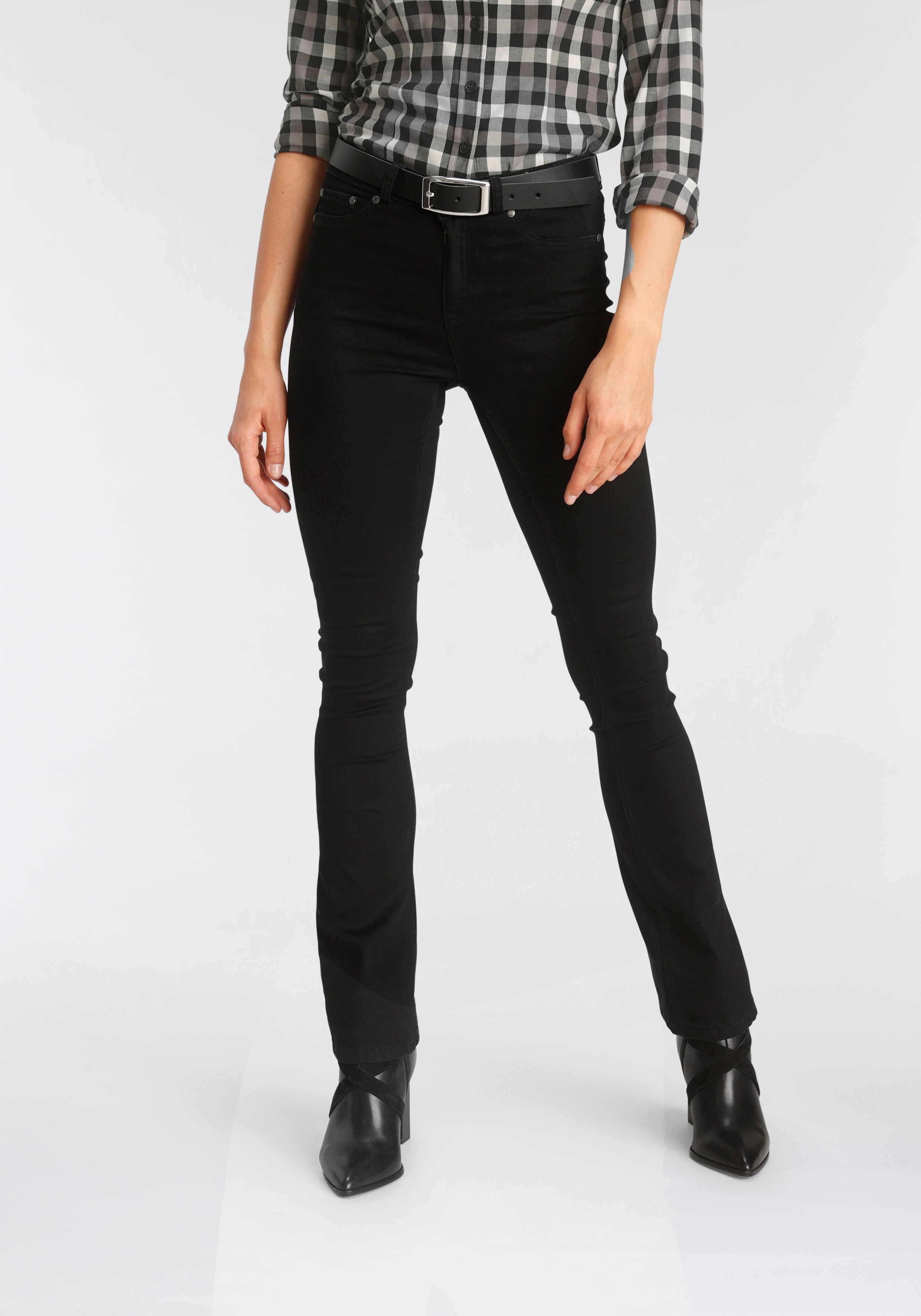 Bootcut-Jeans ARIZONA "Ultra Stretch", Damen, Gr. 22, K + L Gr, schwarz (schwarz schwarz), Denim/Jeans, Obermaterial: 63% Baumwolle, 32% Polyester, 5% Elasthan, eng lang, Jeans, ausgestellte Beinform, Used-Waschung, hohe Leibhöhe, Topseller