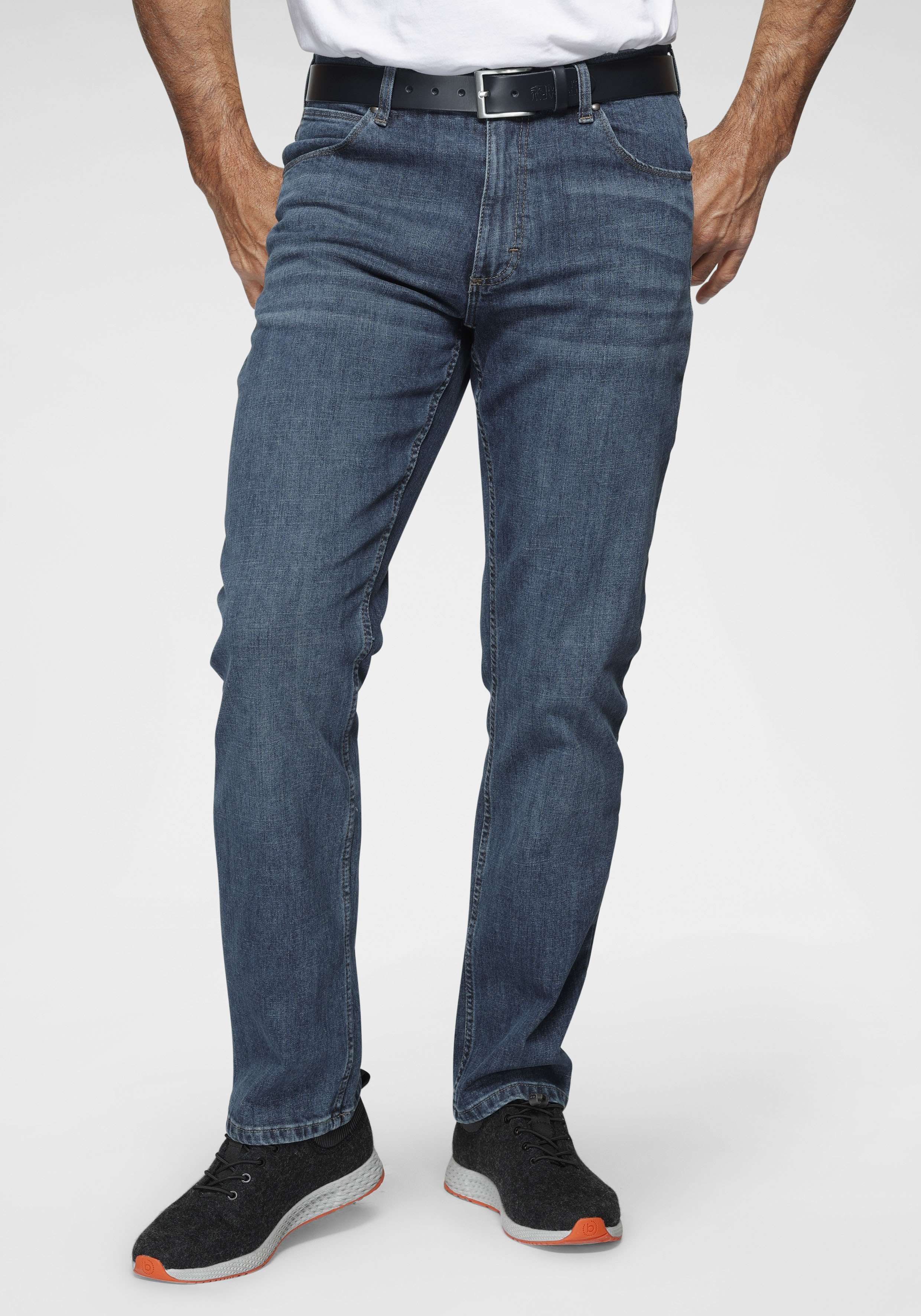 Straight-Jeans WRANGLER "Authentic Straight", Herren, Gr. 34, Länge 32, blau (authentic, blau), Denim/Jeans, Obermaterial: 98% Baumwolle, 2% Elasthan, normal lang, Jeans Straight-Jeans