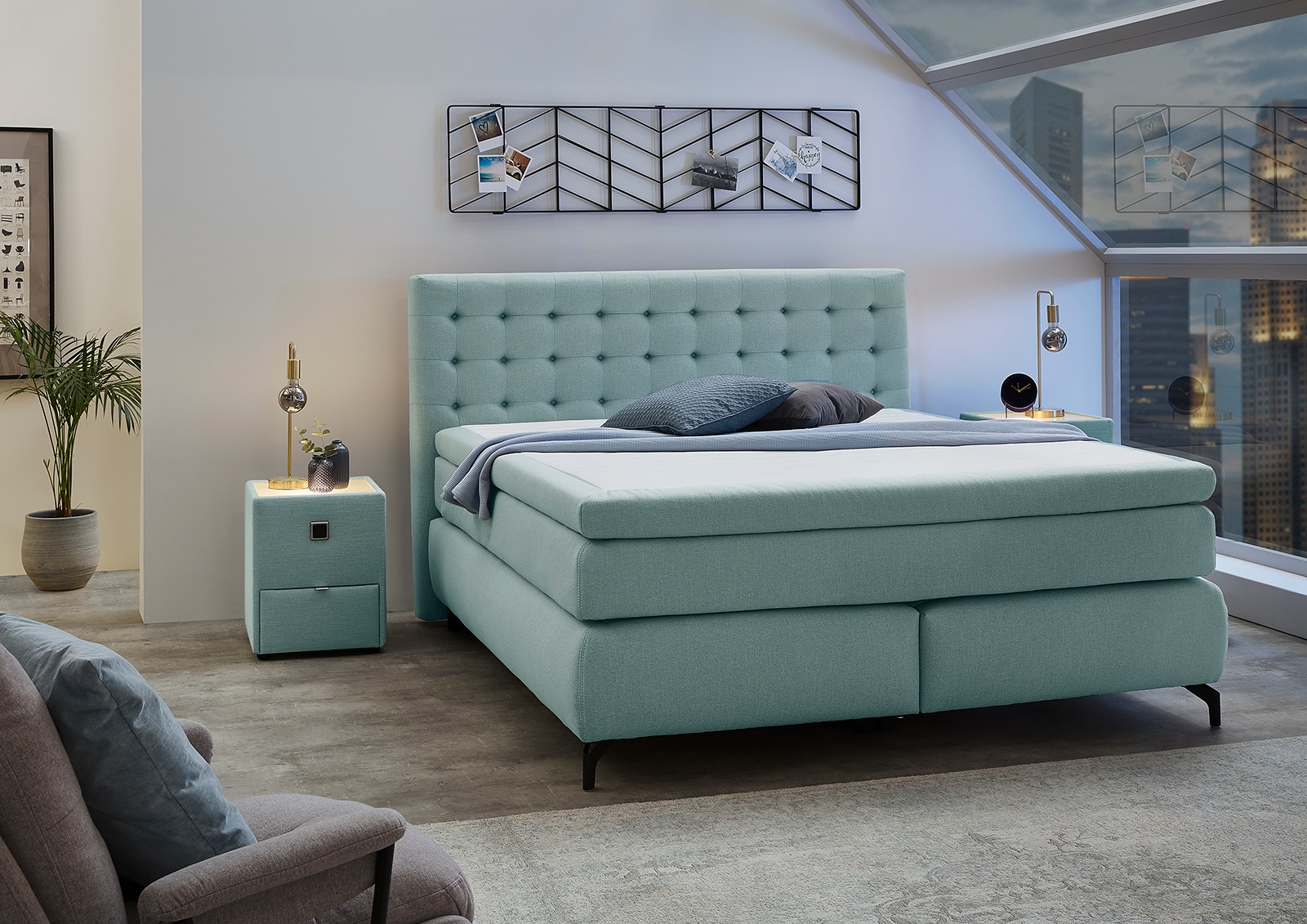 Boxspringbett JOCKENHÖFER GRUPPE "Jessica inklusive 9cm Kaltschaum-Topper", grün (türkis 474, 03), B:192cm L:214cm, Bezug Bett: 100% Polyester;Topper und Matratzenspiegel: 100% Polyester, Komplettbetten, Boxspringbett, und 7-Zonen-TTFK-Matratze... Image