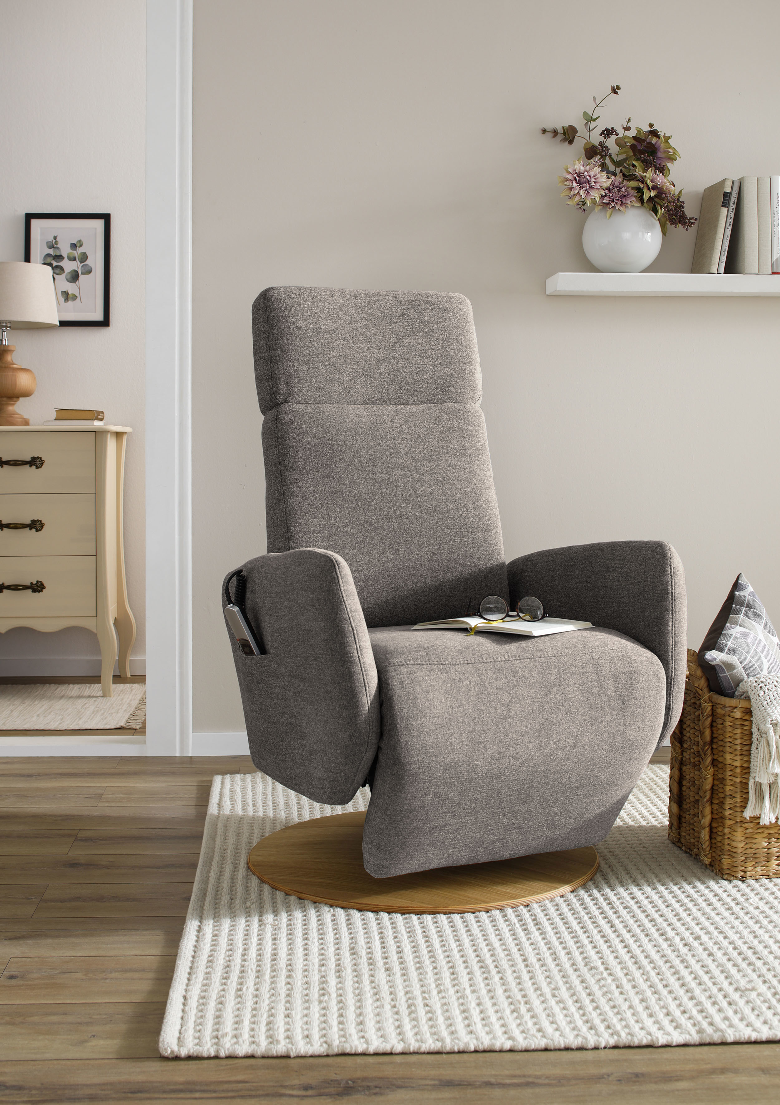 TV-Sessel SIT & MORE "Kobra", braun (latte), B:71cm H:110cm T:82cm, Webstoff (100% Polyester);Luxus-Microfaser Euphoria (100% Polyester);Luxus-Microfaser Vintage (100% Polyester), Sessel, wahlweise mit 2 Motoren, 2 Motoren und Akku oder mit 2 Motoren