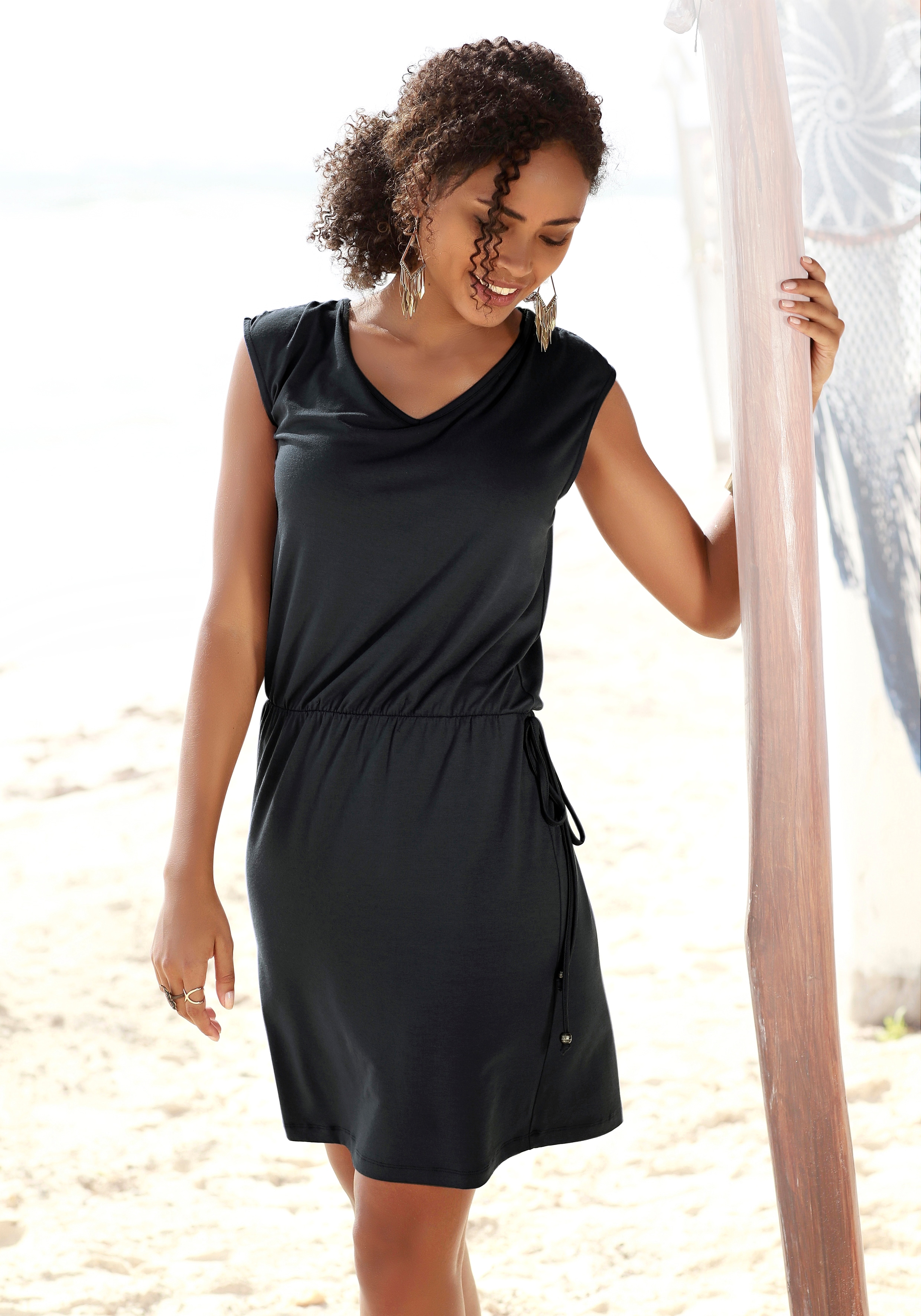 Jerseykleid LASCANA, Damen, Gr. 34, N-Gr, schwarz, Jersey, Obermaterial: 100% Viskose, unifarben, figurumspielend ca. Mitte Oberschenkel, V-Ausschnitt, Kleider, mit Zierband am Rücken, kurzes Sommerkleid, Strandkleid, Basic