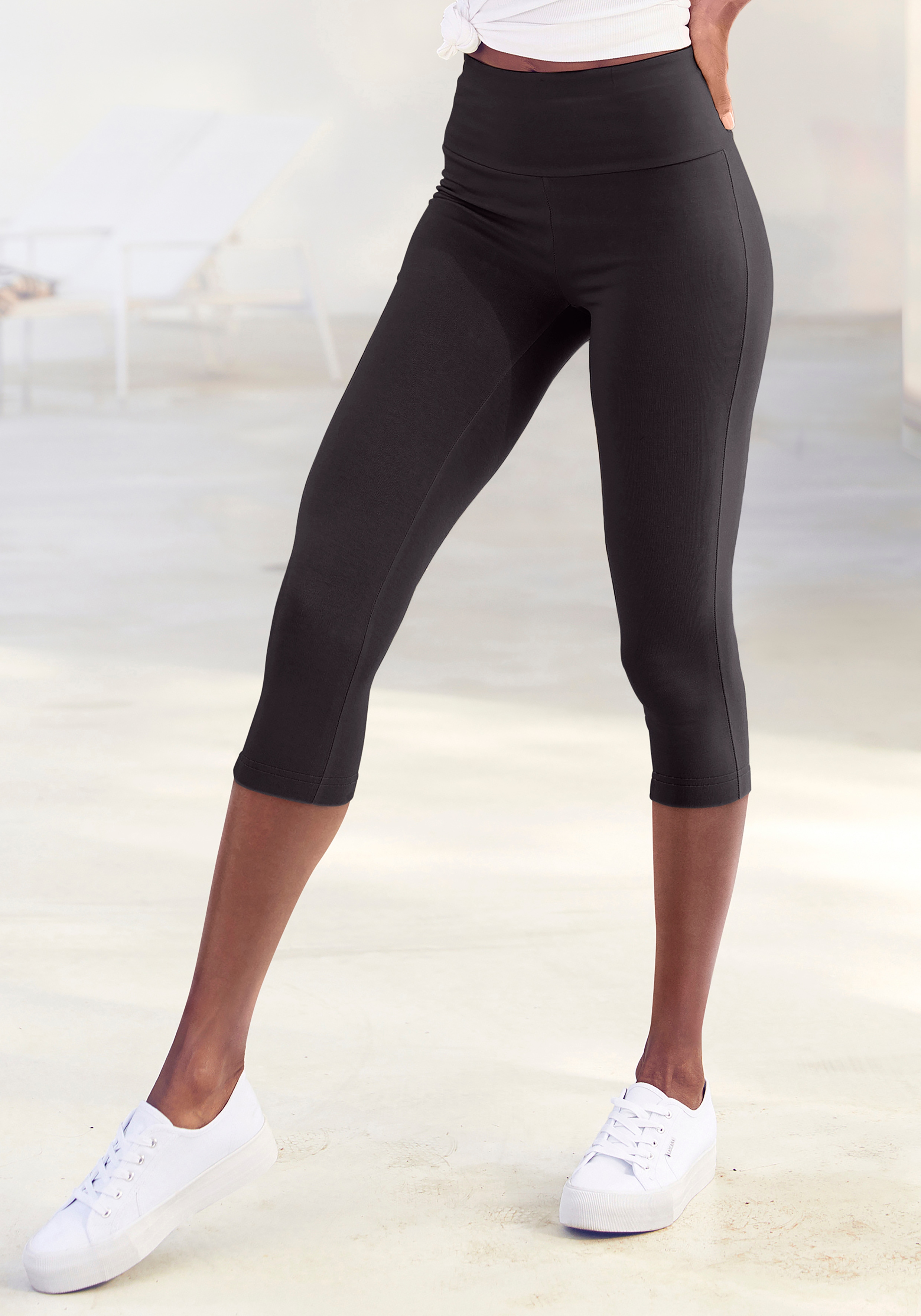 Caprileggings LASCANA, Damen, Gr. 40/42, N-Gr, schwarz, Single Jersey, Obermaterial: 95% Baumwolle, 5% Elasthan, unifarben, Basic, Basic kniebedeckend, Hosen, mit breitem, weichen Bündchen
