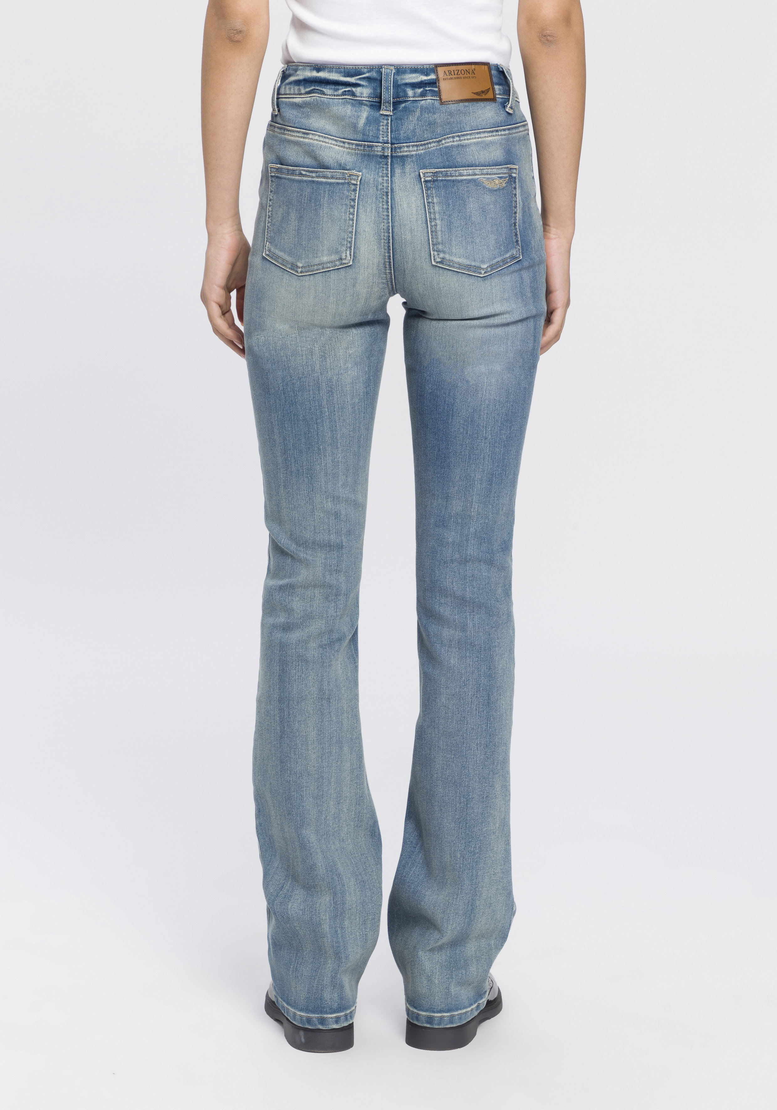 Bootcut-Jeans ARIZONA "Baby Bootcut", Damen, Gr. 17, K + L Gr, blau (mid, blau, use), Denim/Jeans, Obermaterial: 69% Baumwolle, 29% Polyester, 2% Elasthan, Abriebeffekte, Basic, bootcut fit, Jeans, leicht ausgestelltes Bein, hohe Leibhöhe