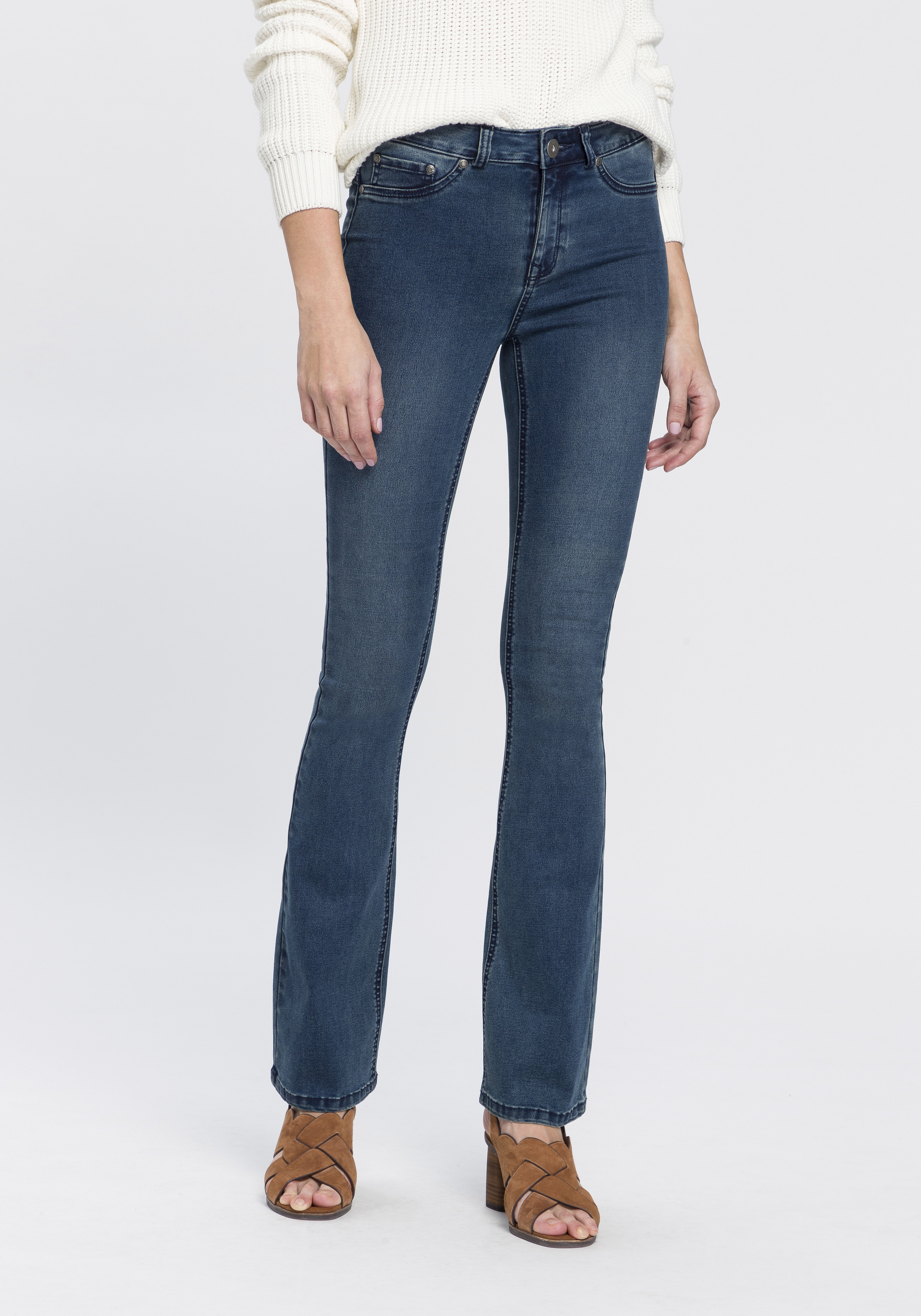 Bootcut-Jeans ARIZONA "Ultra Stretch", Damen, Gr. 18, K + L Gr, blau (dunkelblau us), Denim/Jeans, Obermaterial: 63% Baumwolle, 32% Polyester, 5% Elasthan, eng lang, Jeans, ausgestellte Beinform, Used-Waschung, hohe Leibhöhe, Topseller