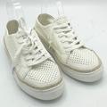 American Eagle Outfitters Shoes | Clearance Nwot American Eagle Outfitters Womens Size 8 Canvas Shoes White. | Color: Cream/White | Size: 8