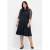 Abendkleid SHEEGO "Große Größen", Damen, Gr. 46, Normalgrößen, blau (nachtblau), Obermaterial: 60% Viskose, 35% Polyamid, 5% Elasthan;Spitze: 100% Polyamid;Futter oben: 100% Polyester, unifarben, elegant, figurumspielend knieumspielend, Rundhals,...